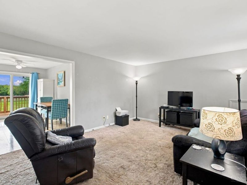 6351 Hester Road, Oxford, OH 45056 Photo 2