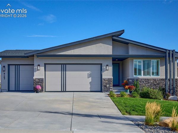 9187 Glitter Way, Colorado Springs, CO 80924