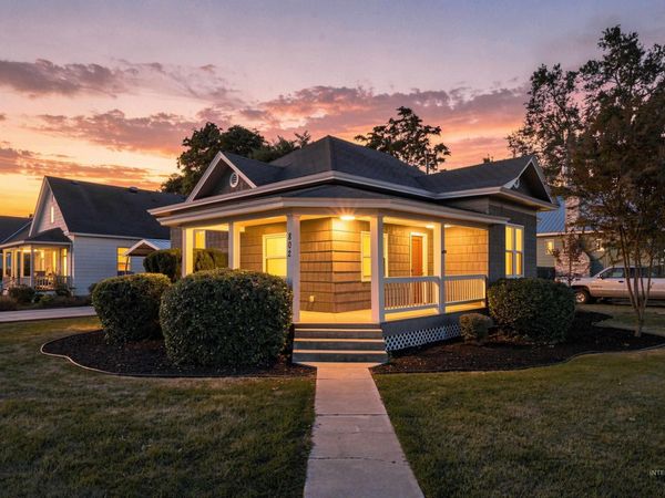 802 Everett St, Caldwell, ID 83605