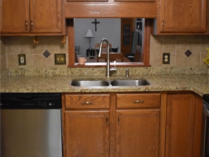 905 Quinebaug Court, Brunswick, OH 44212 Photo 12