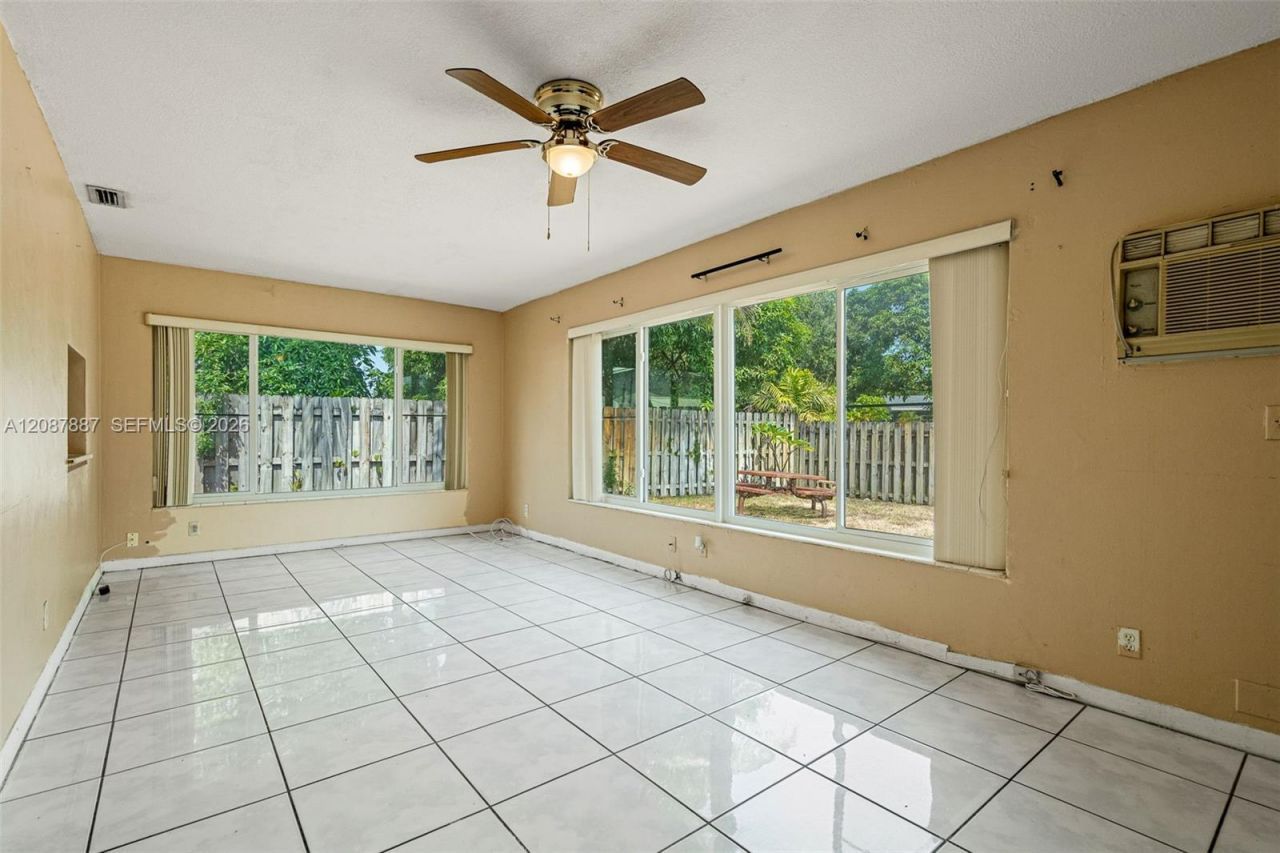 800 NW 48th Ter, Plantation, FL 33317 Photo