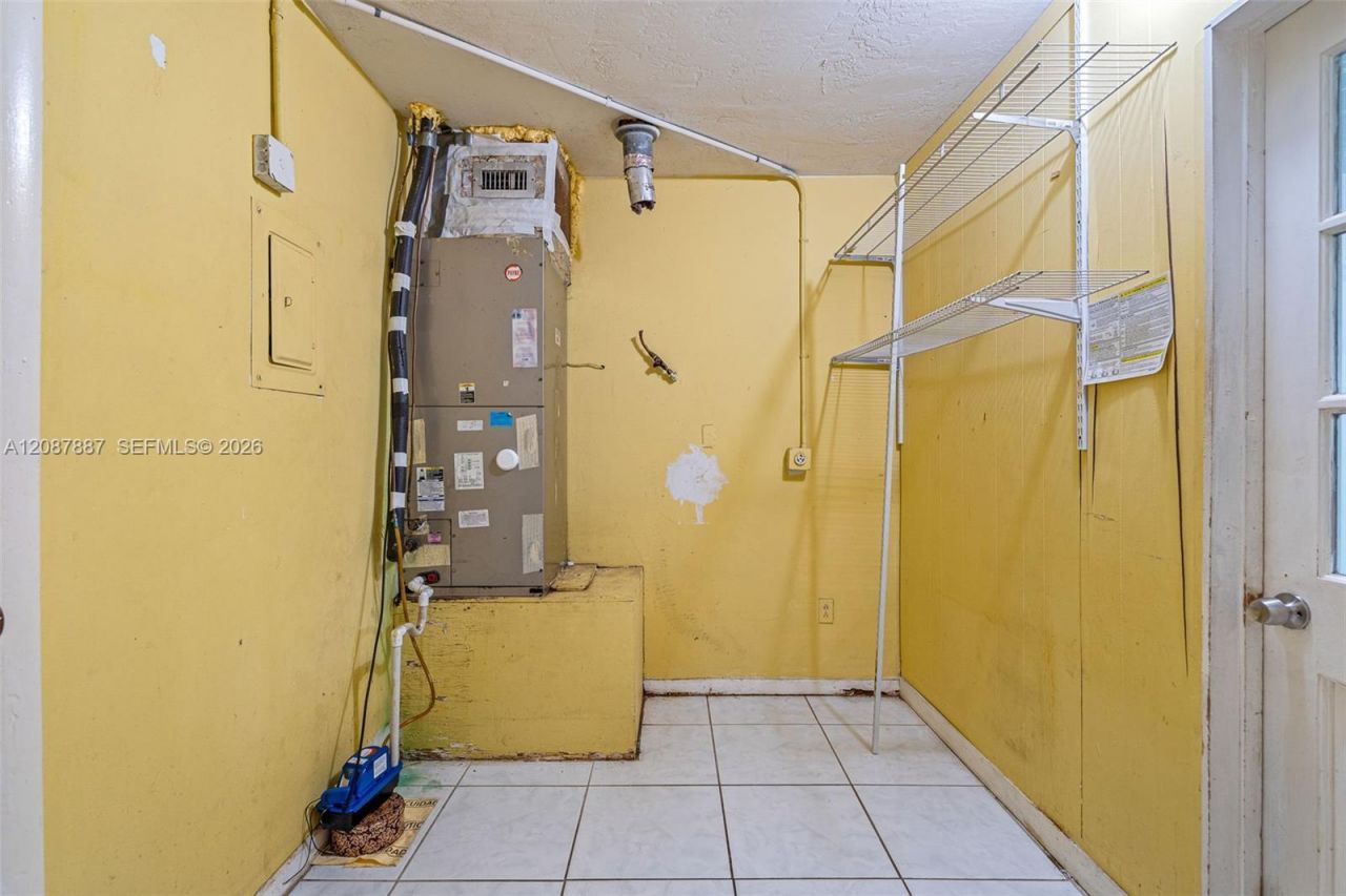 800 NW 48th Ter, Plantation, FL 33317 Photo
