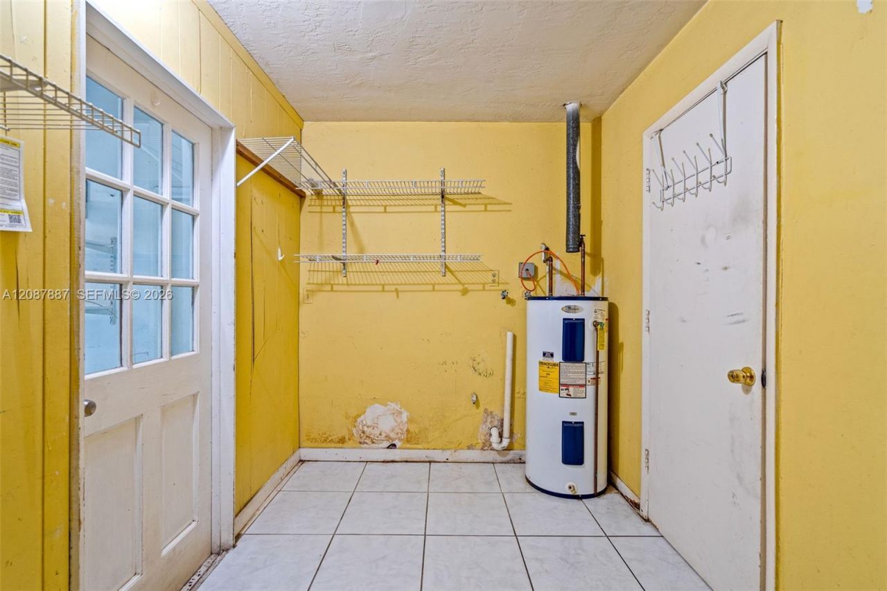 800 NW 48th Ter, Plantation, FL 33317 Photo