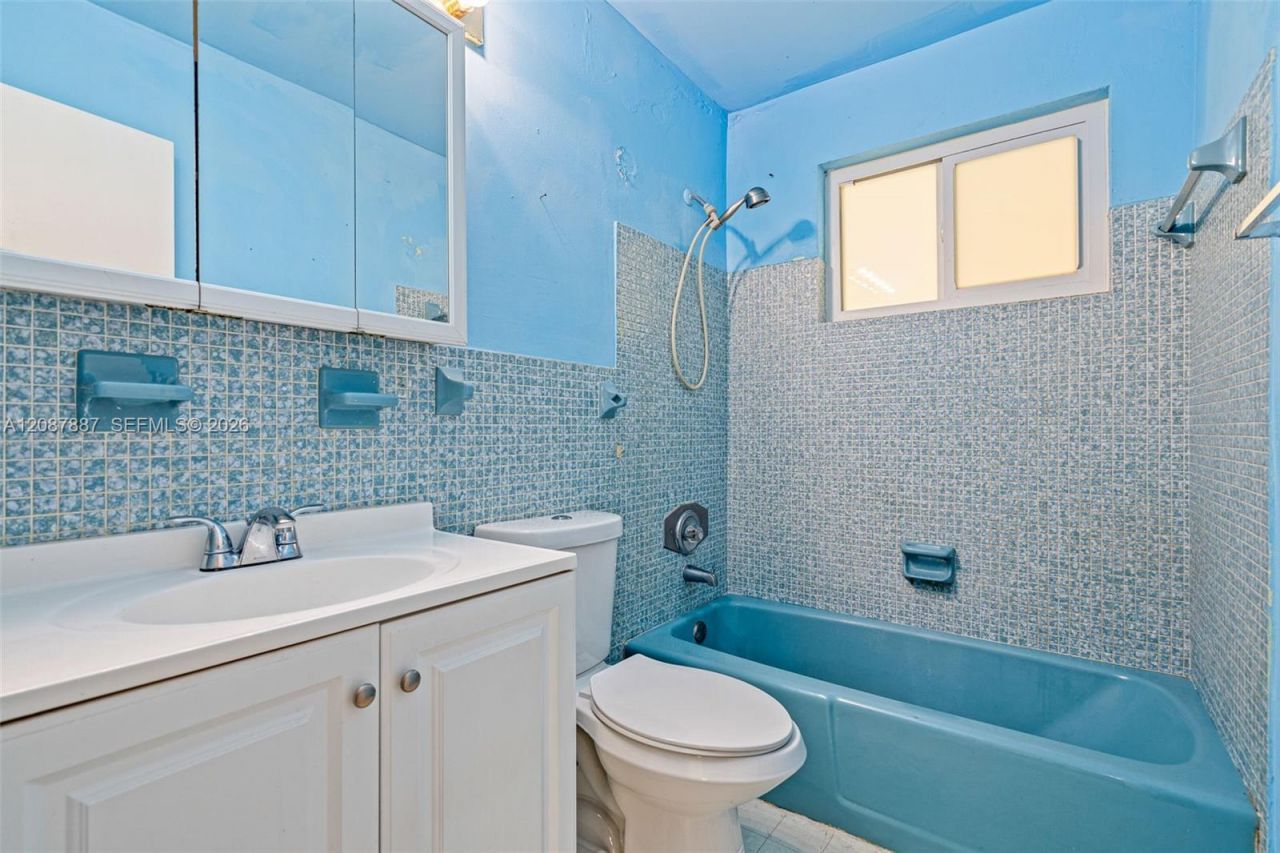 800 NW 48th Ter, Plantation, FL 33317 Photo