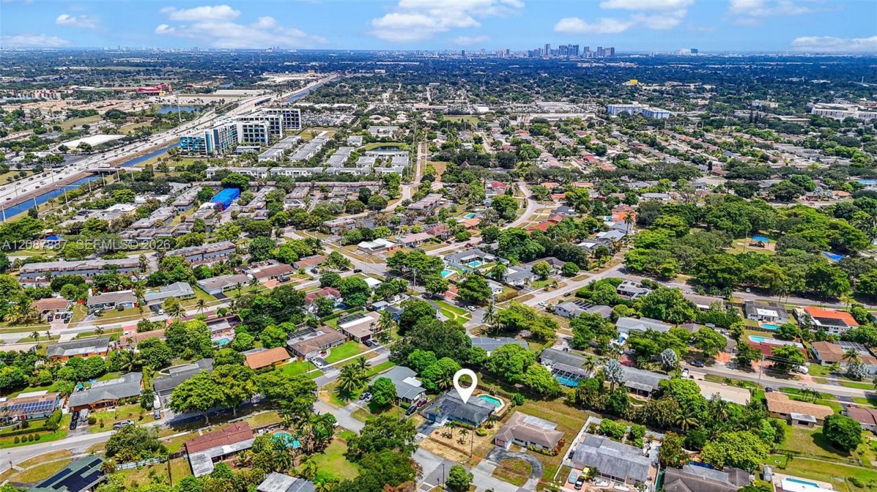 800 NW 48th Ter, Plantation, FL 33317 Photo
