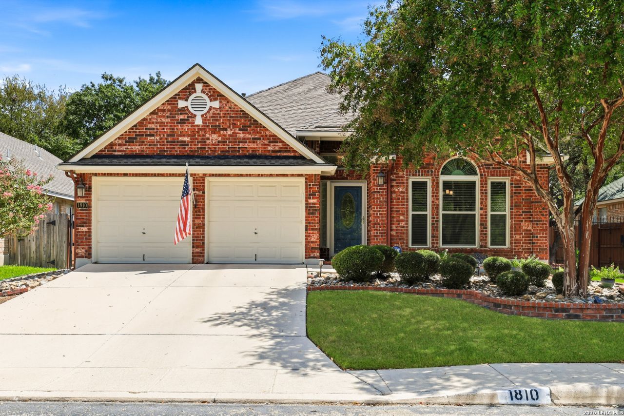 1810 Indian Paint Brush Rd, San Antonio, TX 78232 Main Photo