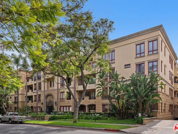 411 N Oakhurst Drive, Unit 305, Beverly Hills, CA 90210