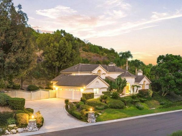 6382 Armitos Drive, Camarillo, CA 93012