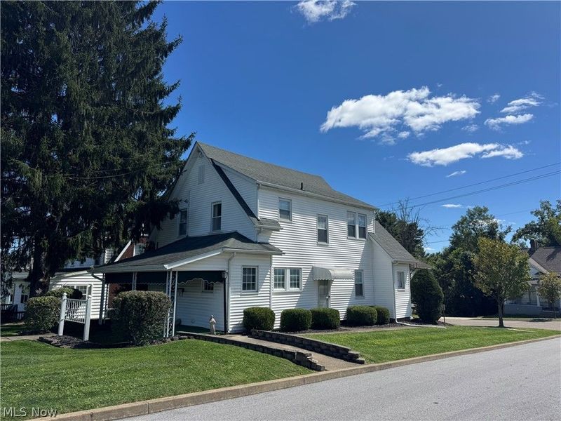 211 E Main Street, Saint Clairsville, OH 43950 Photo 10