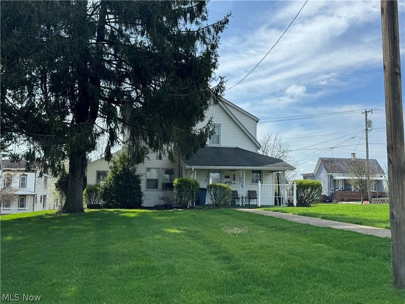 211 E Main Street, Saint Clairsville, OH 43950 Photo 6