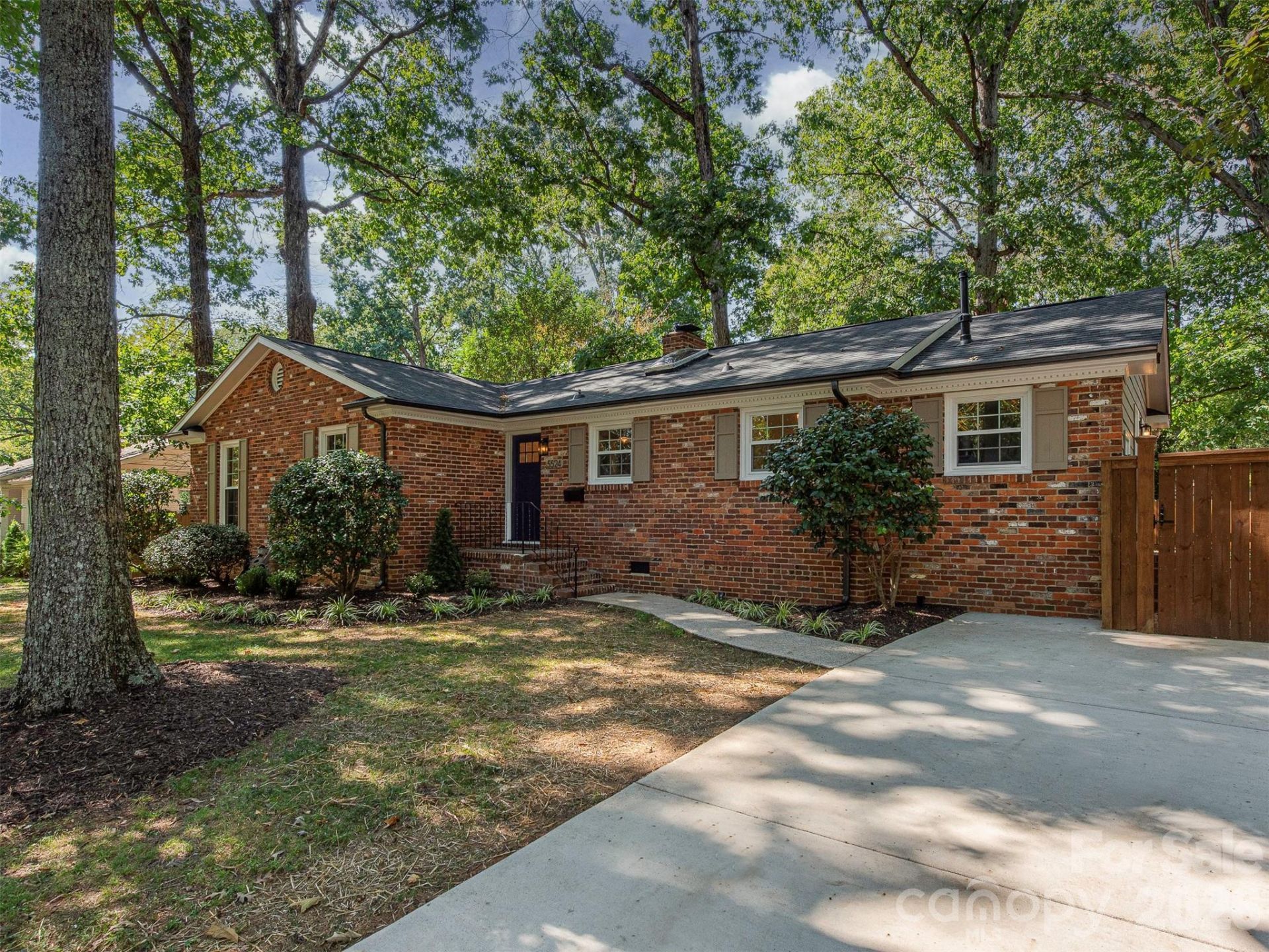 5524 Seacroft Road, Charlotte, NC 28210 Main Photo