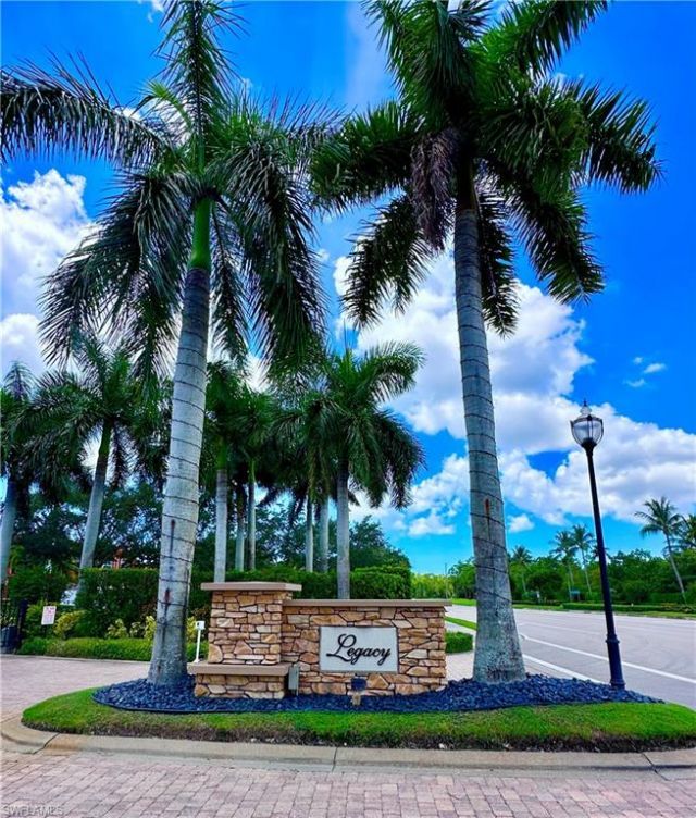 6438 Legacy Cir, Unit 304, Naples, FL 34113 Photo