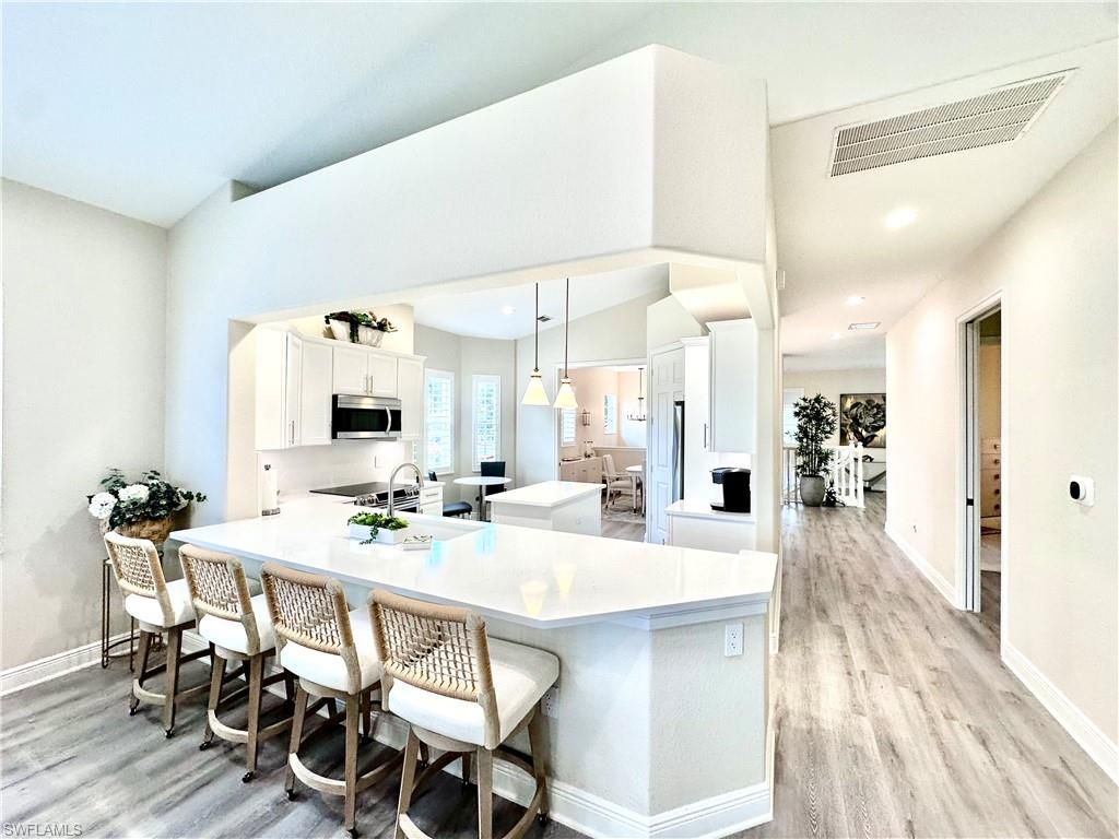 6438 Legacy Cir, Unit 304, Naples, FL 34113 Photo
