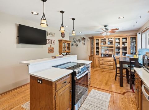 Main Photo