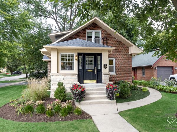 5 N Huffman Street, Naperville, IL 60540