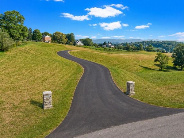 1099 Regal DR , Blacksburg, VA 24060
