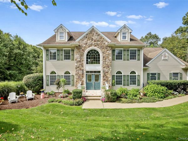 20 Parkview Circle, Carmel, NY 10512