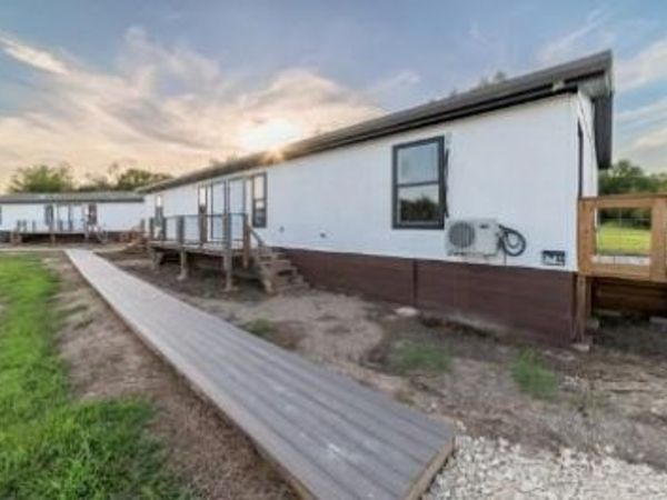 1710 County Road 4330, Unit B, Lampasas, TX 76550
