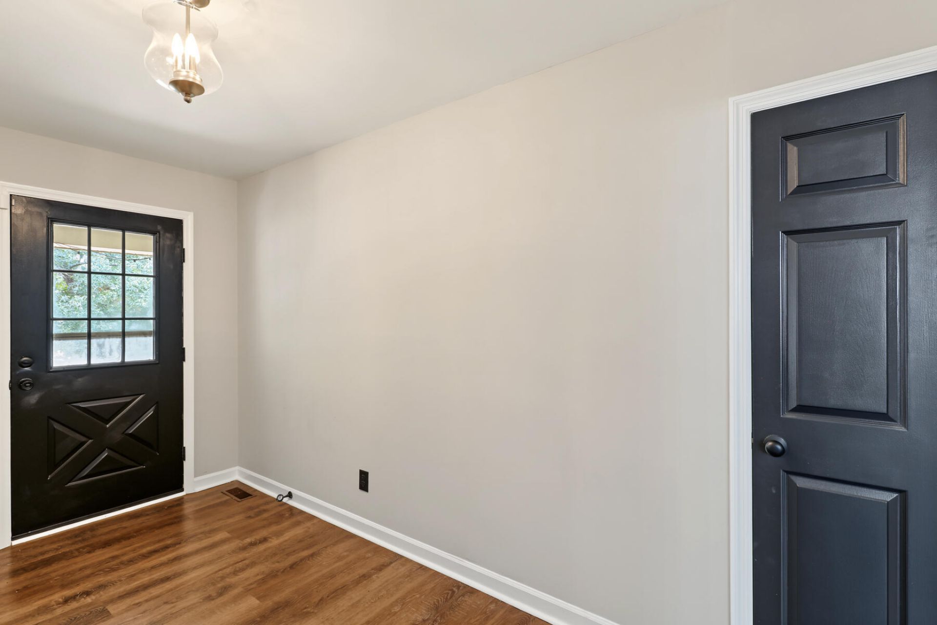 1010 Park Drive Photo 12