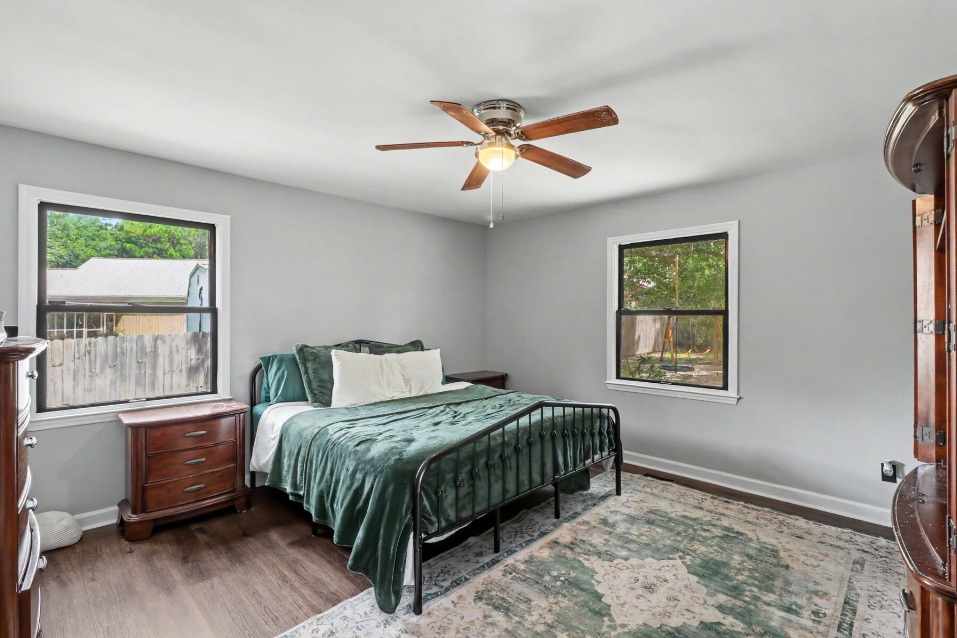 1010 Park Drive Photo 32