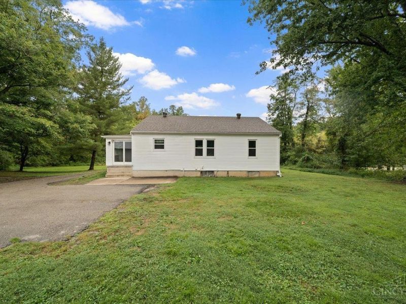2571 Williamsburg Bantam Rd, Bethel, OH 45106 Photo 6