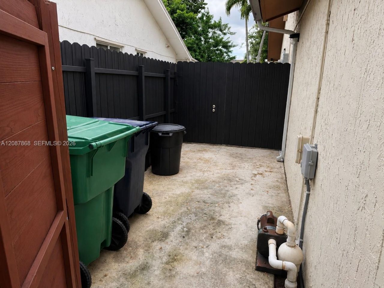 9900 W Calusa Club Dr, Unit 1, Miami, FL 33186 Photo
