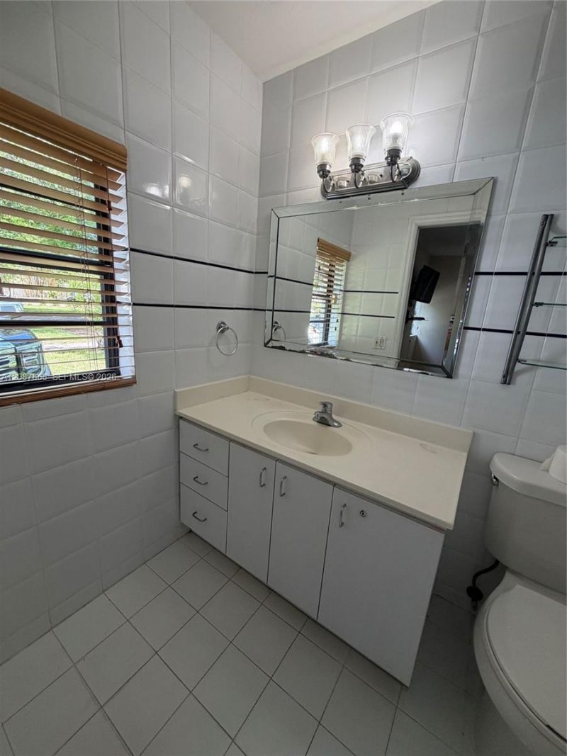 9900 W Calusa Club Dr, Unit 1, Miami, FL 33186 Photo