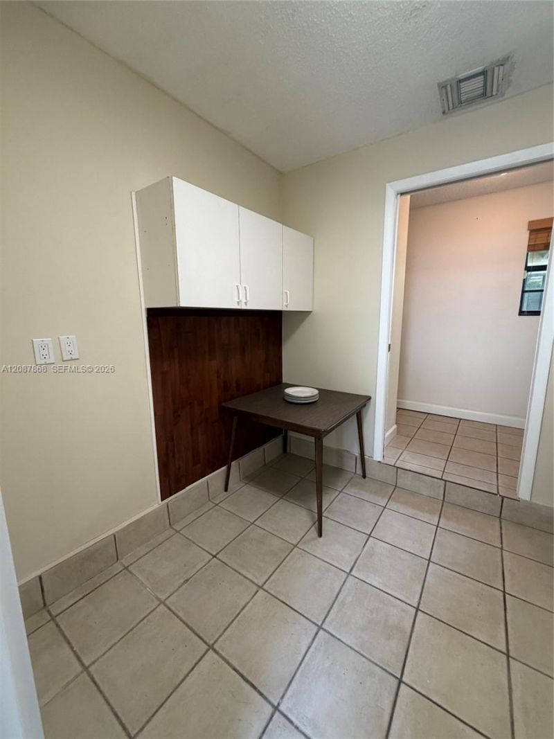 9900 W Calusa Club Dr, Unit 1, Miami, FL 33186 Photo