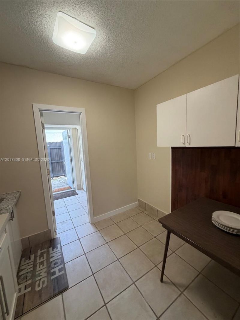 9900 W Calusa Club Dr, Unit 1, Miami, FL 33186 Photo