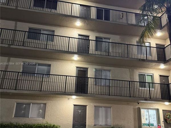 7840 NW 50th St , Unit 209, Lauderhill, FL 33351