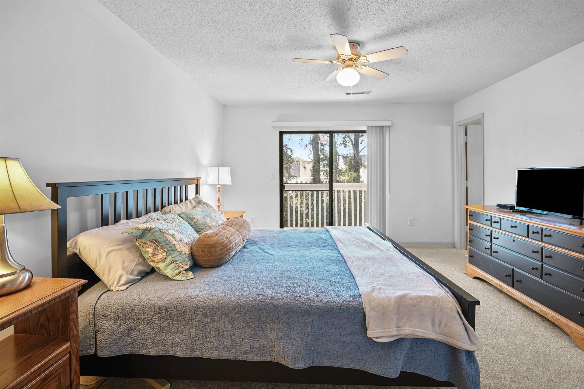 910 Villa Dr.  Photo 31
