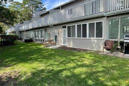 910 Villa Dr.  photo 4