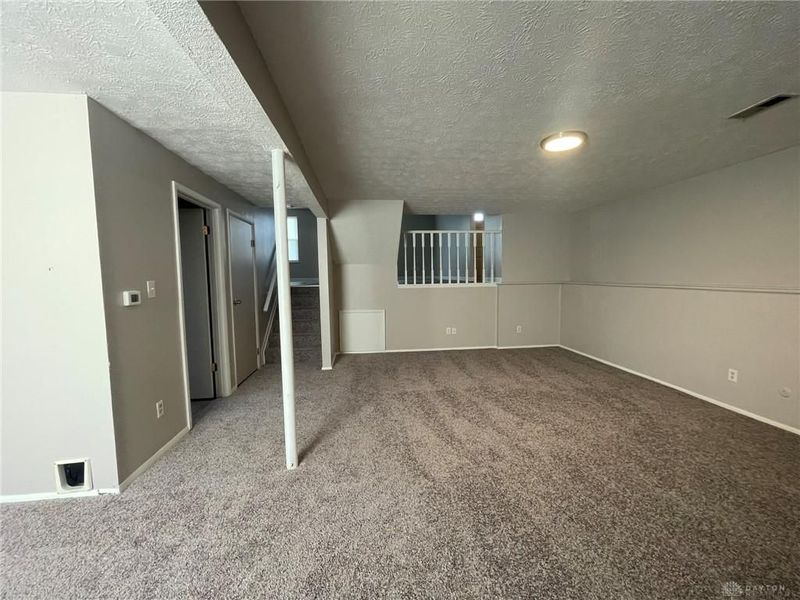 4403 Woodpoint Court, Huber Heights, OH 45424 Photo 12