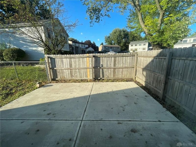 4403 Woodpoint Court, Huber Heights, OH 45424 Photo 32