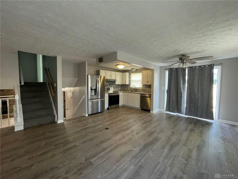 4403 Woodpoint Court, Huber Heights, OH 45424 Photo 6