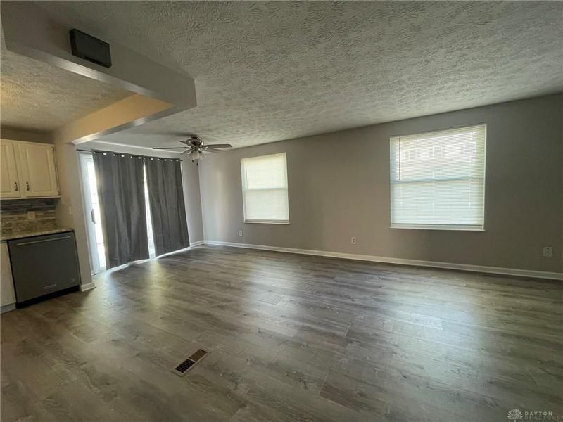 4403 Woodpoint Court, Huber Heights, OH 45424 Photo 9