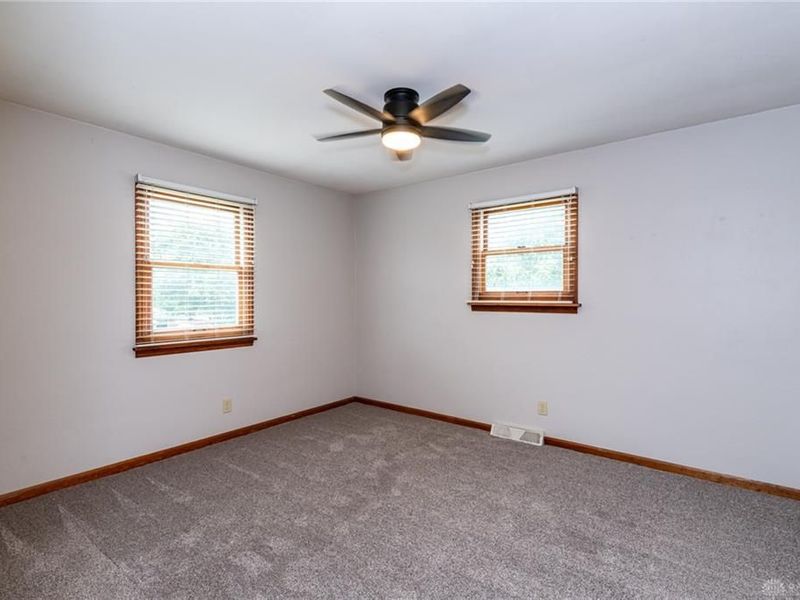 1701 E Lindsey Avenue, Miamisburg, OH 45342 Photo 17