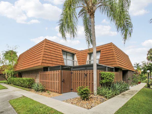 825 CENTER Street, Unit 5A, Jupiter, FL 33458