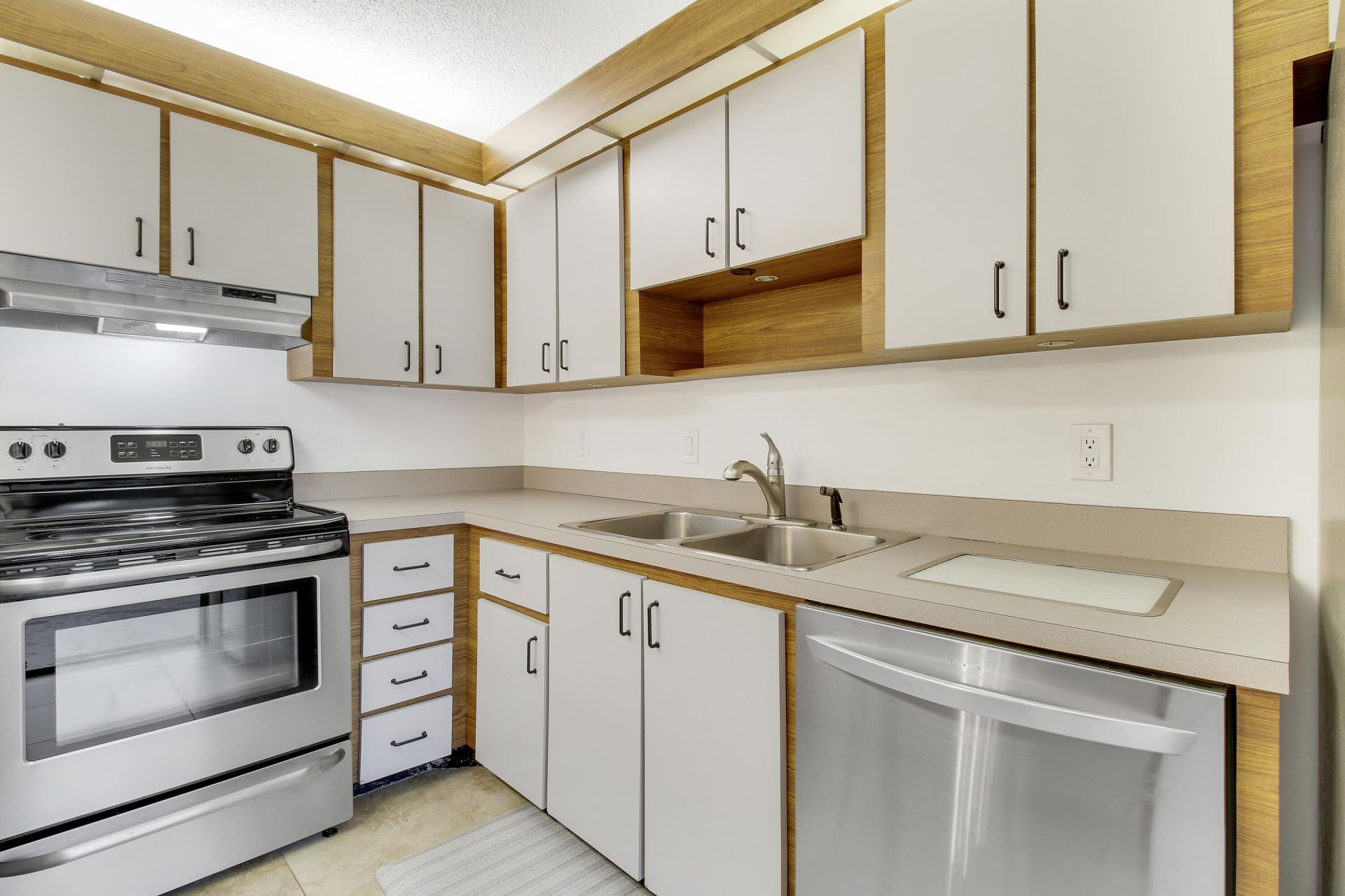 825 Center Street, Unit 5A, Jupiter, FL 33458 Photo