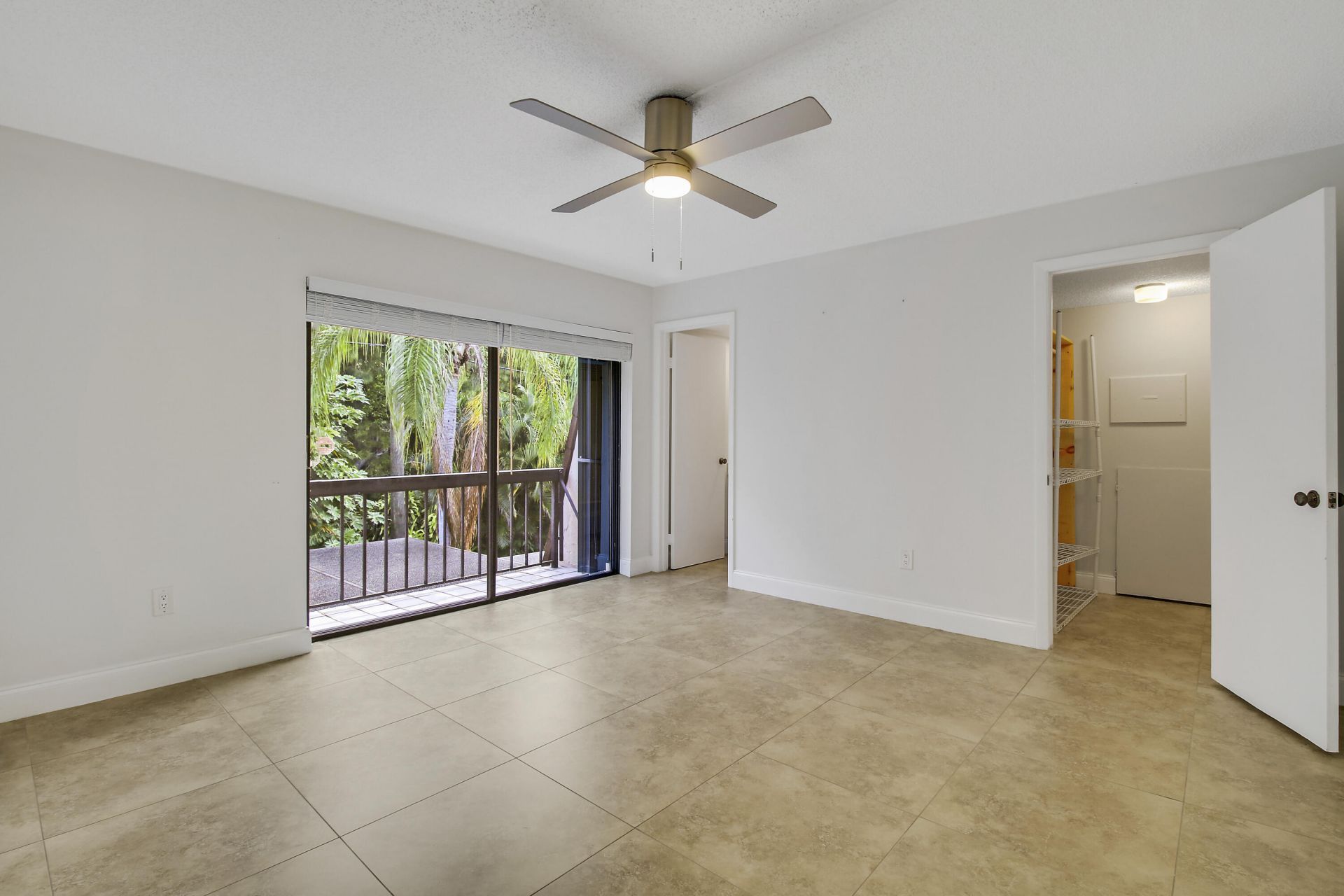 825 Center Street, Unit 5A, Jupiter, FL 33458 Photo