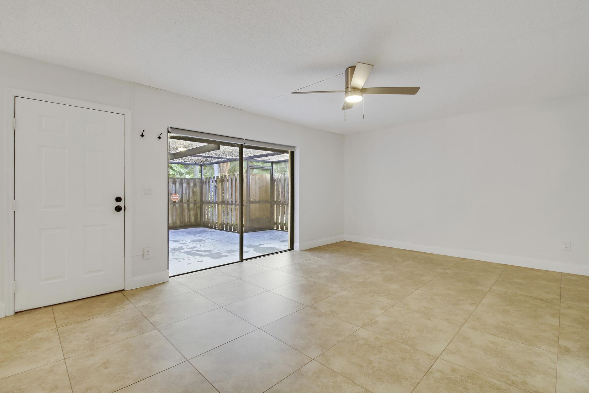 825 Center Street, Unit 5A, Jupiter, FL 33458 Photo
