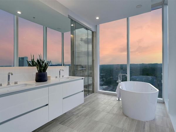 313 W 17th ST, Unit 2204, Austin, TX 78701