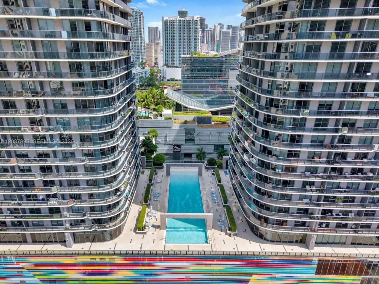 45 SW 9th St, Unit 1002, Miami, FL 33130 Photo