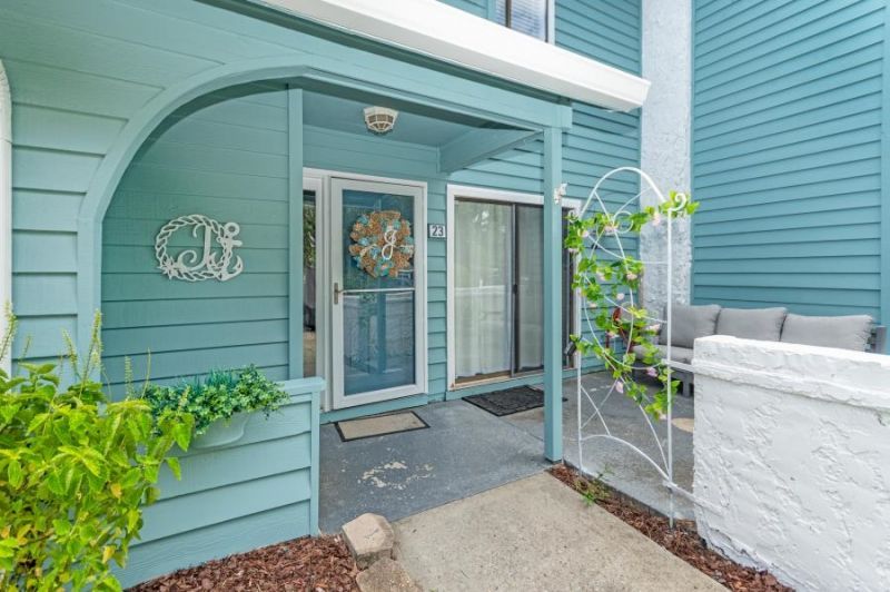 23 Shadow Moss Pl.  Photo 5