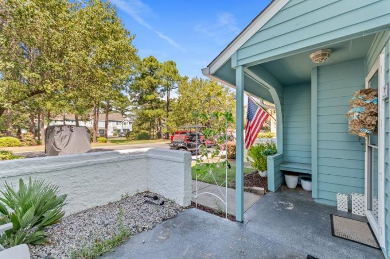 23 Shadow Moss Pl.  Photo 7