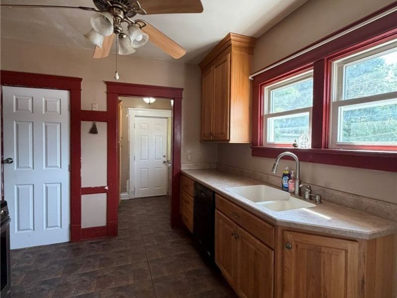777 East Avenue SE, Warren, OH 44484 Photo 7