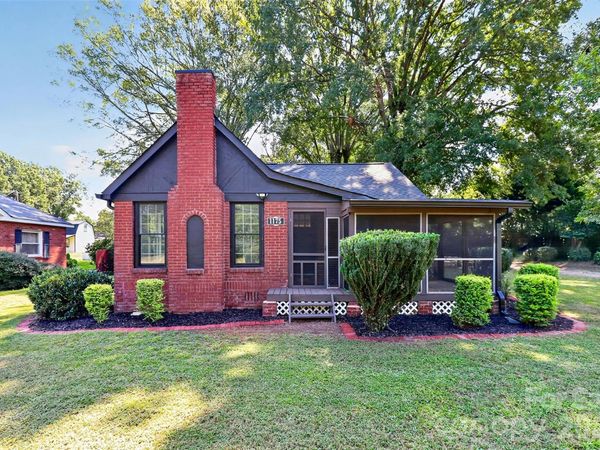 1175 Mecklenburg Highway, Mooresville, NC 28115