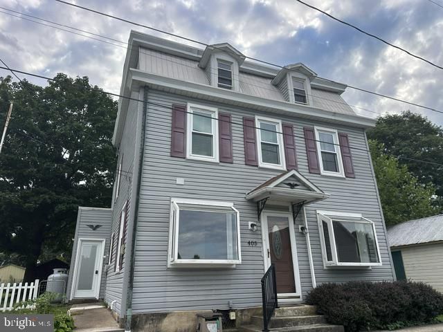 405 KAUFFMAN STREET , BOILING SPRINGS, PA 17007