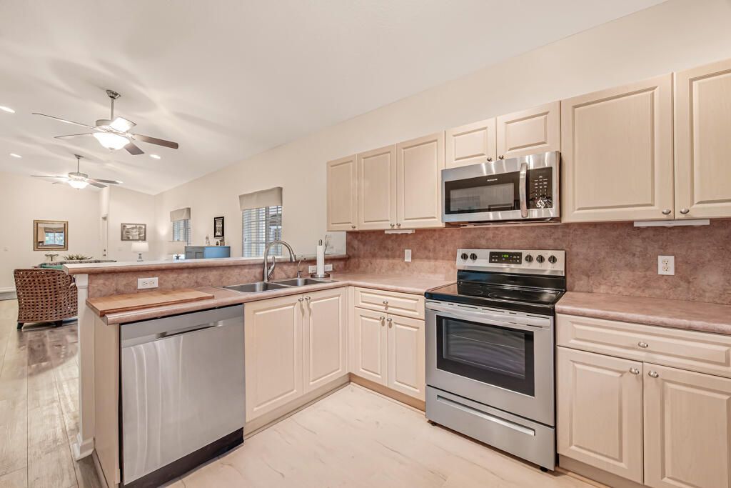 2327 Windjammer Way, West Palm Beach, FL 33411 Photo