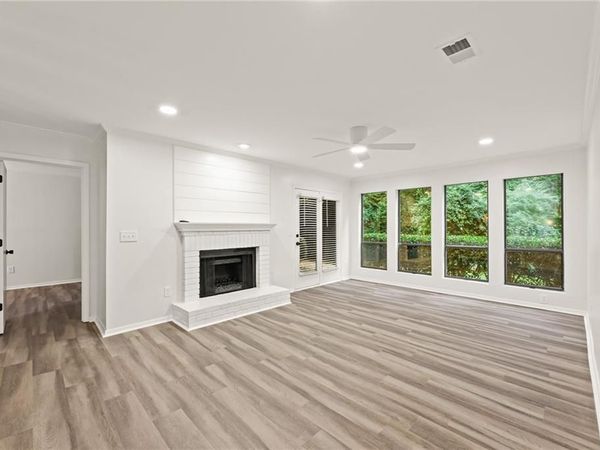 521 Warm Springs Circle , Roswell, GA 30075